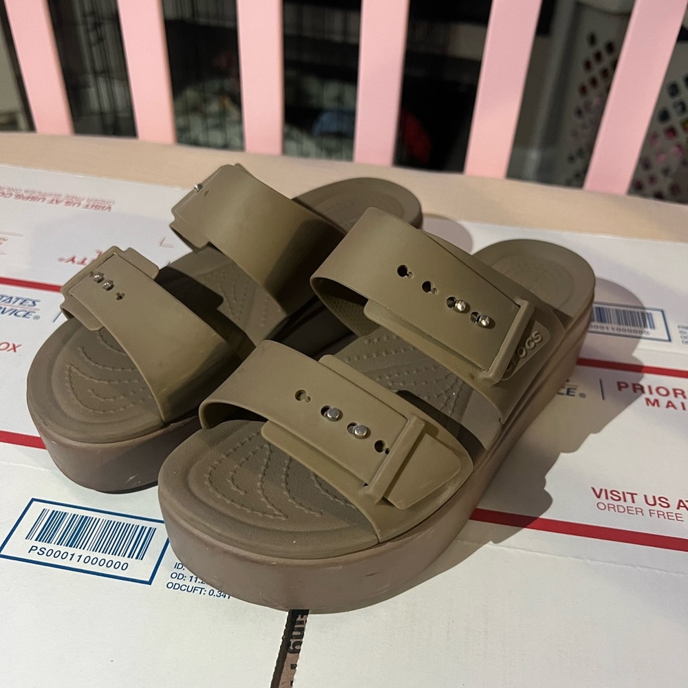 Crocs Tan Sandals